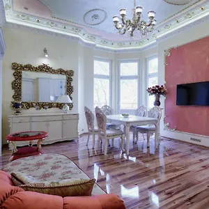 Rose Apartmán