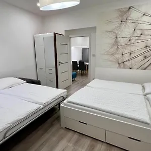Ella Apartmán